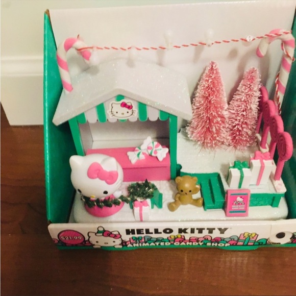 NEW HELLO KITTY CHRISTMAS ANIMATED CANDY SHOP - Picture 4 of 5